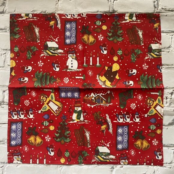 Set of 2 Vintage Red Christmas Cloth Napkins - Picture 2 of 3